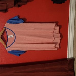 LuLaRoe T-Shirt - XS